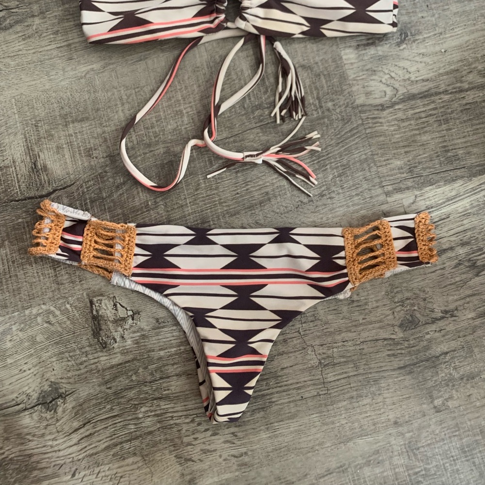 Acacia Set